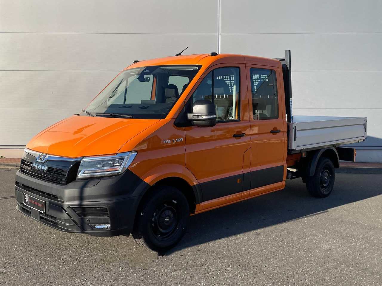 MAN TGE 3.160 Pritsche DOKA MR HECK AHK 3.5t ACC NAV - Coche: foto 1 MAN TGE 3.160 Pritsche DOKA MR HECK AHK 3.5t ACC NAV - Coche: foto 1