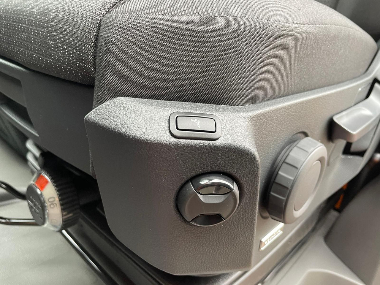 Furgón MAN TGE 3.180 Kasten L3H2 ACC LED STANDHZ NAVI: foto 30