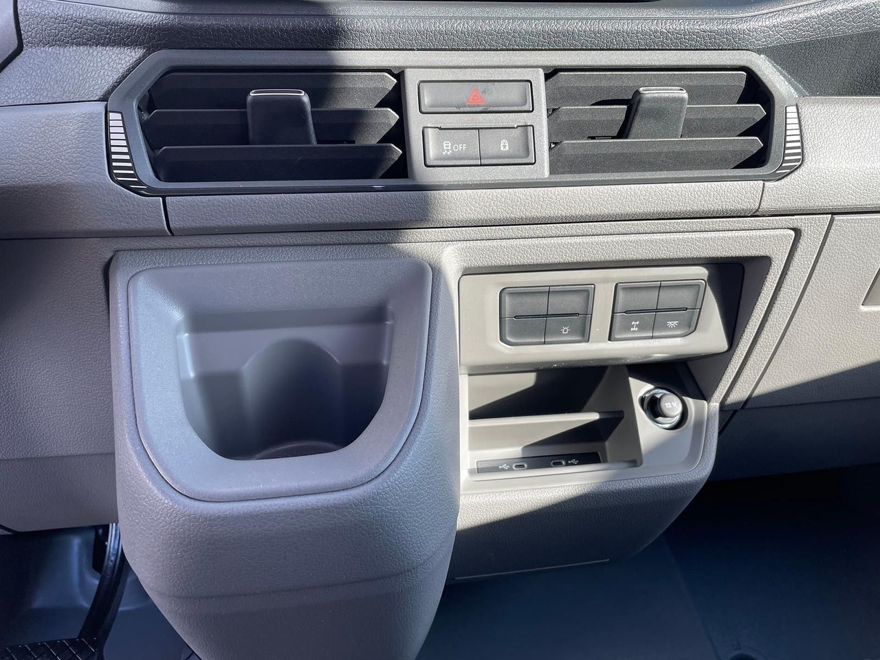 Furgón, Furgoneta combi MAN TGE 3.180 L3H2 MIXTO 4x4 AUTOM ACC LED AHK DAB: foto 26