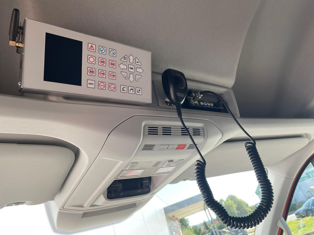 Furgón MAN TGE 3.180 L3H3 Individual S BF3+ BEGLEITFAHRZEUG: foto 22 Furgón MAN TGE 3.180 L3H3 Individual S BF3+ BEGLEITFAHRZEUG: foto 22