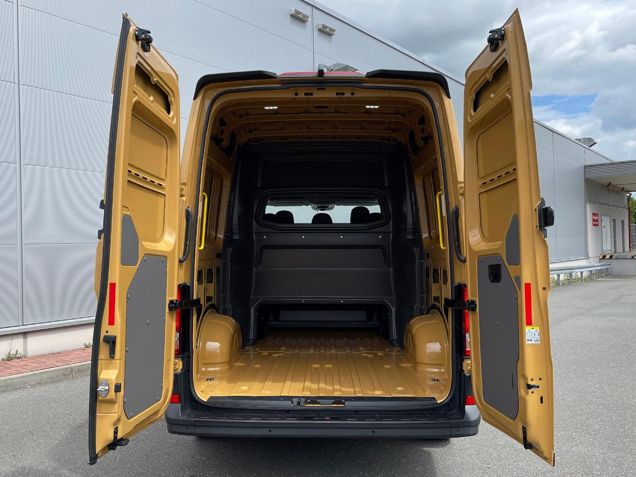 Furgón, Furgoneta combi nuevo MAN TGE 3.180 L3H3 MIXTO Individual Lion S ACC LED: foto 9