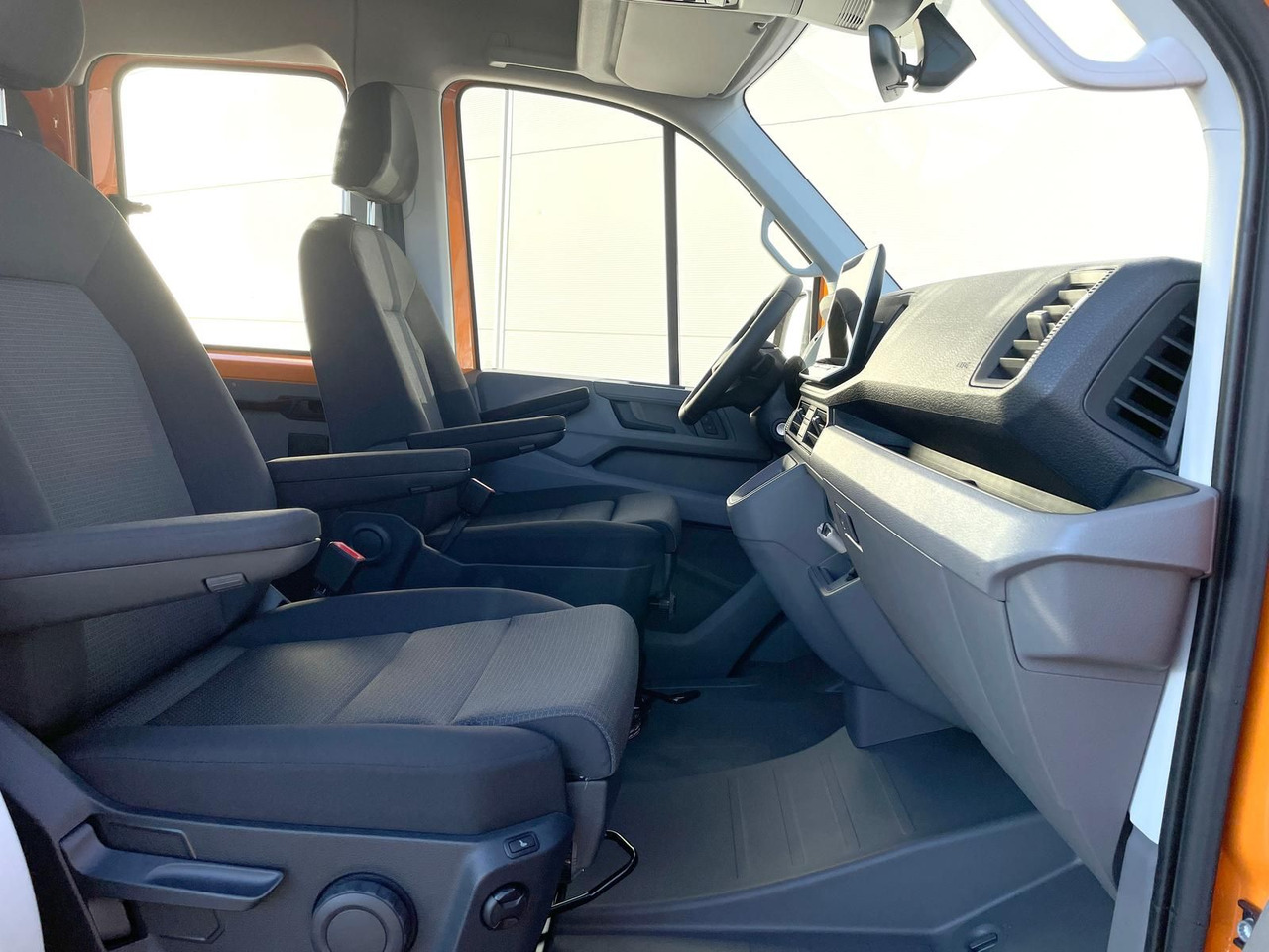 Coche MAN TGE 3.180 Pritsche DOKA LR 4x4 ACC LED SHZ Diff.: foto 15