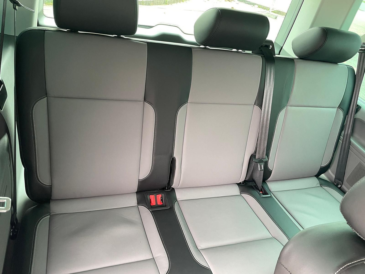 Furgoneta de pasajeros Volkswagen T6.1 Caravelle Highline STANDHZ NAVI LEDER PDC: foto 25 Furgoneta de pasajeros Volkswagen T6.1 Caravelle Highline STANDHZ NAVI LEDER PDC: foto 25