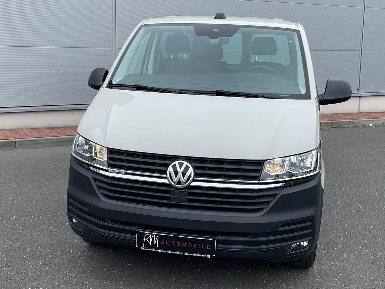 Volkswagen T6.1 Transporter 2.0 TDI lang 4MOTION SITZHZ NAV - Furgón: foto 4 Volkswagen T6.1 Transporter 2.0 TDI lang 4MOTION SITZHZ NAV - Furgón: foto 4