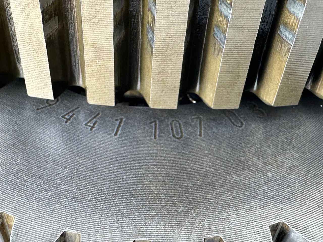 Reductor de giro para Excavadora LIEBHERR Original Planetenträger ID-Nr.944171103 mit Planetenräder ID-Nr.944110603-ID-Nr.90201469 mit Lamellenträger ID-Nr.944112103. A900C,A944B,E942,LOS942,LOS944,P942,P944,R942,R944,R944B. #HRV#: foto 17 Reductor de giro para Excavadora LIEBHERR Original Planetenträger ID-Nr.944171103 mit Planetenräder ID-Nr.944110603-ID-Nr.90201469 mit Lamellenträger ID-Nr.944112103. A900C,A944B,E942,LOS942,LOS944,P942,P944,R942,R944,R944B. #HRV#: foto 17