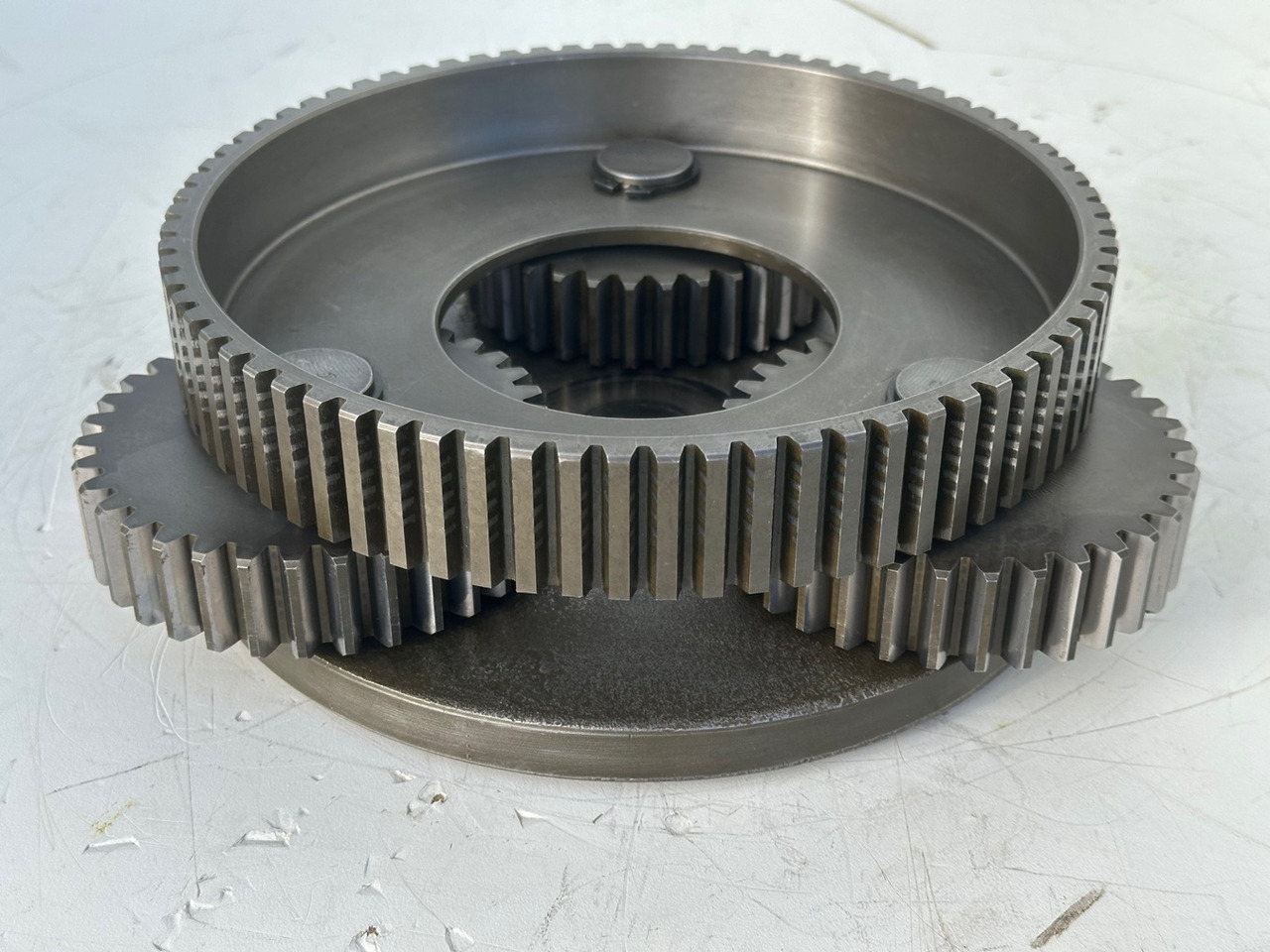 LIEBHERR Original Planetenträger ID-Nr.944171103 mit Planetenräder ID-Nr.944110603-ID-Nr.90201469 mit Lamellenträger ID-Nr.944112103. A900C,A944B,E942,LOS942,LOS944,P942,P944,R942,R944,R944B. #HRV# - Reductor de giro para Excavadora: foto 2 LIEBHERR Original Planetenträger ID-Nr.944171103 mit Planetenräder ID-Nr.944110603-ID-Nr.90201469 mit Lamellenträger ID-Nr.944112103. A900C,A944B,E942,LOS942,LOS944,P942,P944,R942,R944,R944B. #HRV# - Reductor de giro para Excavadora: foto 2