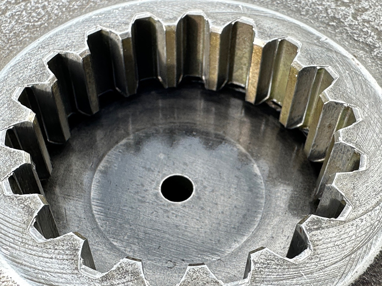 Reductor de giro para Excavadora LIEBHERR Original Planetenträger ID-Nr.944171103 mit Planetenräder ID-Nr.944110603-ID-Nr.90201469 mit Lamellenträger ID-Nr.944112103. A900C,A944B,E942,LOS942,LOS944,P942,P944,R942,R944,R944B. #HRV#: foto 15 Reductor de giro para Excavadora LIEBHERR Original Planetenträger ID-Nr.944171103 mit Planetenräder ID-Nr.944110603-ID-Nr.90201469 mit Lamellenträger ID-Nr.944112103. A900C,A944B,E942,LOS942,LOS944,P942,P944,R942,R944,R944B. #HRV#: foto 15