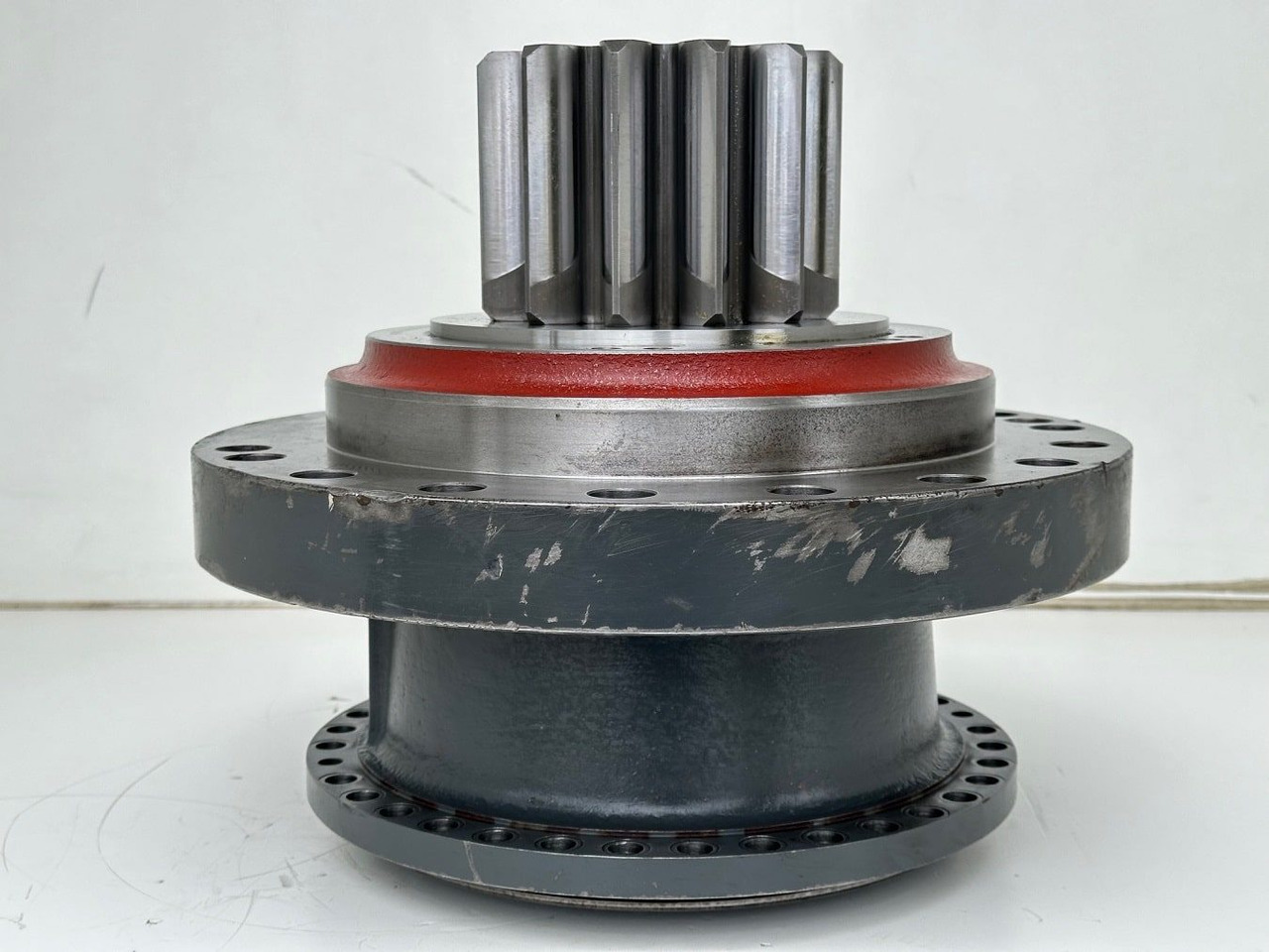 Liebherr Abtriebswellengehäuse ID-Nr.90018934 mit Abtriebswelle ID-Nr.90204999. SAT275/260 - SAT275/261 - SAT275/266 - SAT275/289. #0785#03478# - Transmisión para Maquinaria de construcción: foto 4 Liebherr Abtriebswellengehäuse ID-Nr.90018934 mit Abtriebswelle ID-Nr.90204999. SAT275/260 - SAT275/261 - SAT275/266 - SAT275/289. #0785#03478# - Transmisión para Maquinaria de construcción: foto 4