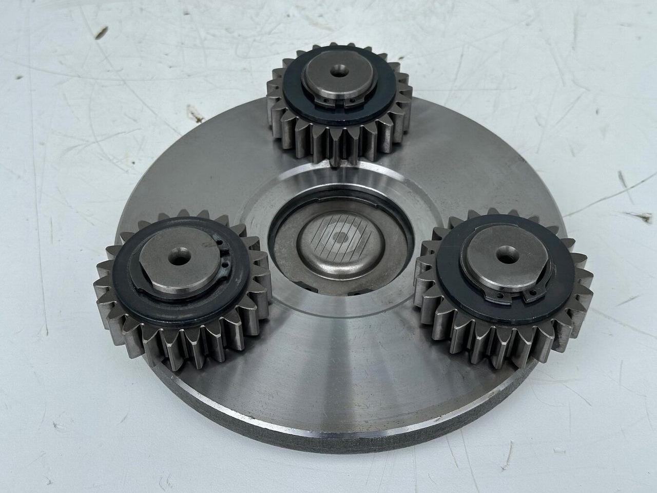 Liebherr - Bonfiglioli Planetenradsatz mit ID-Nr.10355341. LTM 1045-3-1-, LTM 1050-3-1, LTM 1055-1, LTM 1055-3-1-, LTM 1055-3-2-, LTM1070-4-1-, LTM1070-4-2-. #10355341.6088598# - Caja de cambios y piezas: foto 1 Liebherr - Bonfiglioli Planetenradsatz mit ID-Nr.10355341. LTM 1045-3-1-, LTM 1050-3-1, LTM 1055-1, LTM 1055-3-1-, LTM 1055-3-2-, LTM1070-4-1-, LTM1070-4-2-. #10355341.6088598# - Caja de cambios y piezas: foto 1