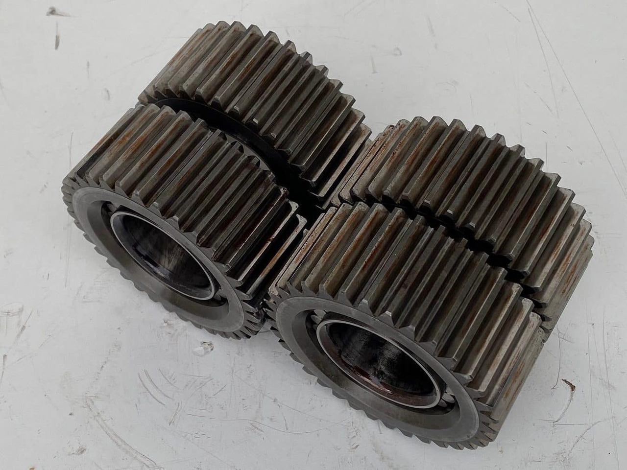 Liebherr Planetenrad mit Zylinderrollenlager ID-Nr.9443048 - ID-Nr.944304803 - ID-Nr.90209439 - ID-Nr.761003303- ID-Nr.10191884. #PL25.11# - Reductor de giro para Excavadora de cadenas: foto 5 Liebherr Planetenrad mit Zylinderrollenlager ID-Nr.9443048 - ID-Nr.944304803 - ID-Nr.90209439 - ID-Nr.761003303- ID-Nr.10191884. #PL25.11# - Reductor de giro para Excavadora de cadenas: foto 5