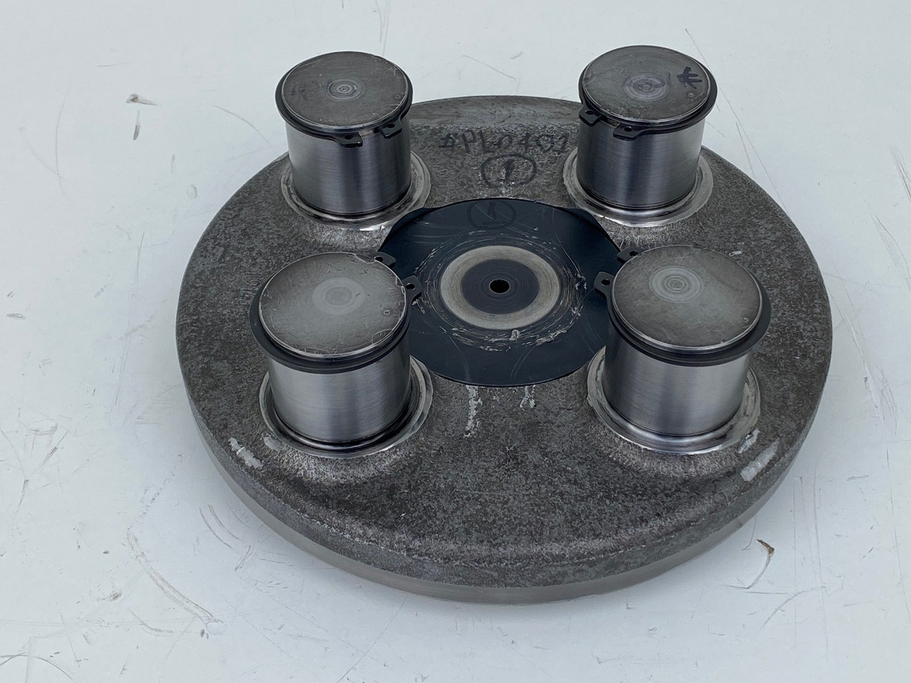 Liebherr Planetenträger ID-Nr.944306303 - ID-Nr.9443063. #PL0401.01# - Reductor de giro para Excavadora de cadenas: foto 1 Liebherr Planetenträger ID-Nr.944306303 - ID-Nr.9443063. #PL0401.01# - Reductor de giro para Excavadora de cadenas: foto 1