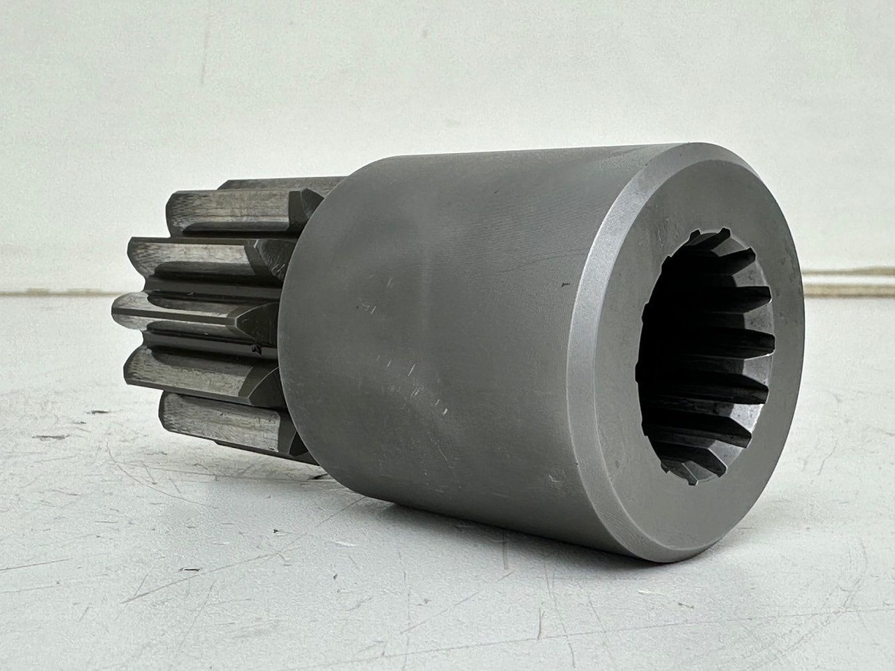 Liebherr Sonnenrad ID-Nr.90208705. SAT300/282. LH40 C LH40 CP, LH40 M, LH40MP, LH50 CHR, LH50 CHRP, LH50 M, LH50 MHR, LH50 MHRP, LH50MT. #SO.1349# - Reductor de giro para Maquinaria de construcción: foto 2 Liebherr Sonnenrad ID-Nr.90208705. SAT300/282. LH40 C LH40 CP, LH40 M, LH40MP, LH50 CHR, LH50 CHRP, LH50 M, LH50 MHR, LH50 MHRP, LH50MT. #SO.1349# - Reductor de giro para Maquinaria de construcción: foto 2