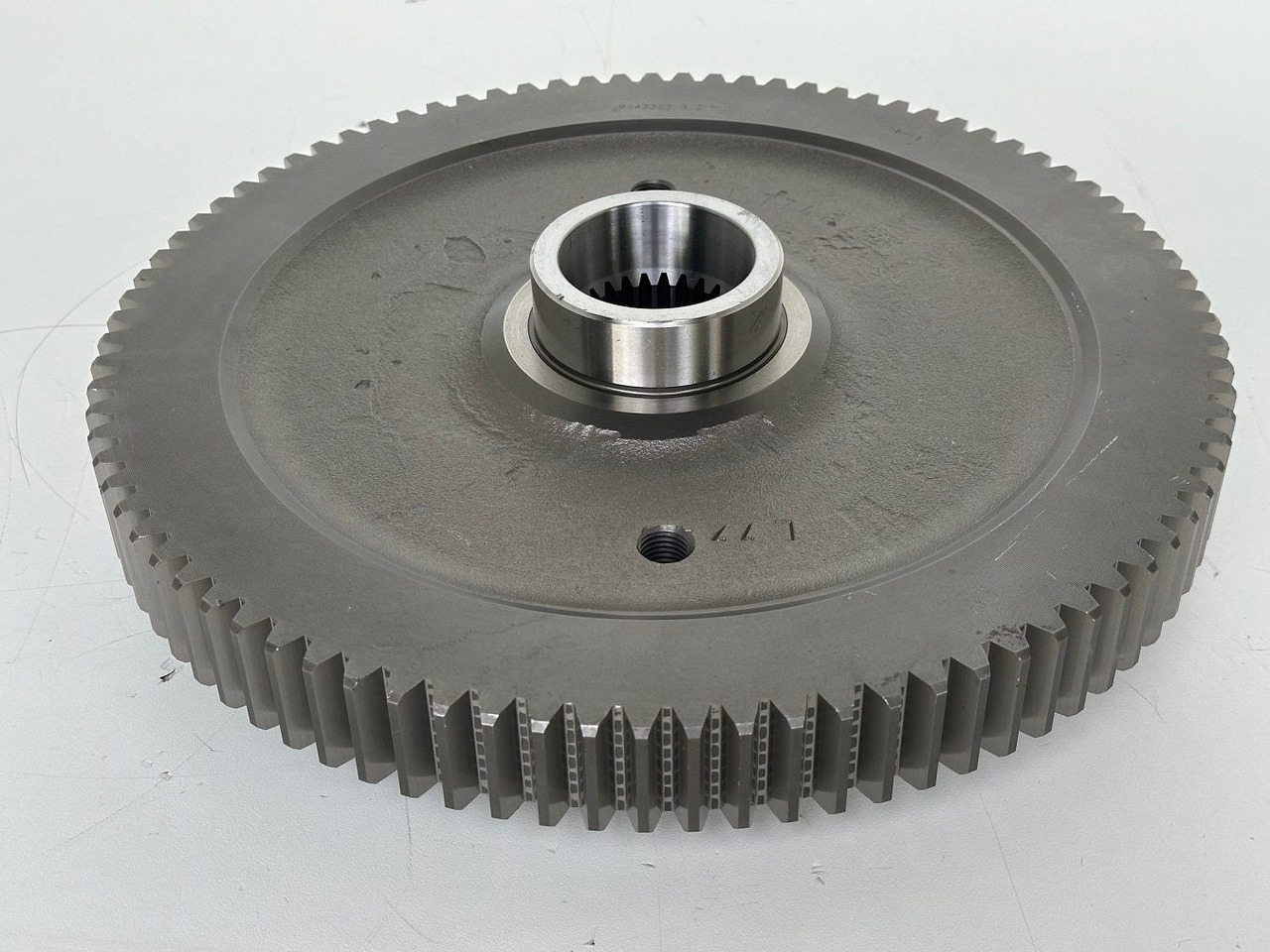 Liebherr Stirnrad ID-Nr.9443363 - ID-Nr.944336303. Fahrantrieb Typ:FAT650/508, FAT650E508, FAT650F519, FAT650F531, FAT650F549. PR752, PR754, PR756, RL52, RL64, RL66. #944336303.01# - Mando final para Maquinaria de construcción: foto 1 Liebherr Stirnrad ID-Nr.9443363 - ID-Nr.944336303. Fahrantrieb Typ:FAT650/508, FAT650E508, FAT650F519, FAT650F531, FAT650F549. PR752, PR754, PR756, RL52, RL64, RL66. #944336303.01# - Mando final para Maquinaria de construcción: foto 1