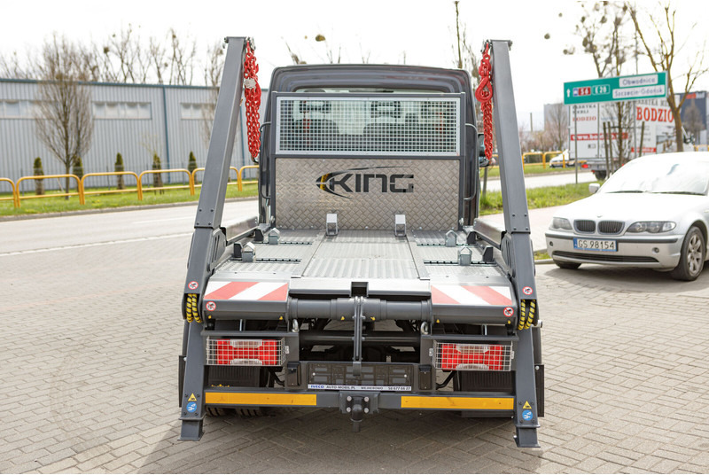 Iveco Daily 70C18 + KING Bramowiec / Skiploader / Absetzkipper - Camión portacontenedor de cadenas: foto 4 Iveco Daily 70C18 + KING Bramowiec / Skiploader / Absetzkipper - Camión portacontenedor de cadenas: foto 4