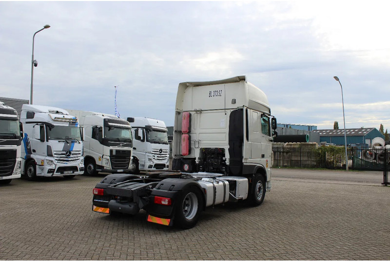 DAF XF 106.480 * RETARDER * BIG TANK * 4X2 * BIG SPACE * - Cabeza tractora: foto 4 DAF XF 106.480 * RETARDER * BIG TANK * 4X2 * BIG SPACE * - Cabeza tractora: foto 4