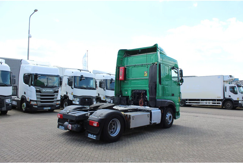 DAF XF 480 * ADR * 4X2 * - Cabeza tractora: foto 4 DAF XF 480 * ADR * 4X2 * - Cabeza tractora: foto 4