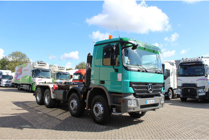 Mercedes-Benz Actros 3241 * 3 PEDAL * TOP CONDITION * - Camión multibasculante: foto 5 Mercedes-Benz Actros 3241 * 3 PEDAL * TOP CONDITION * - Camión multibasculante: foto 5
