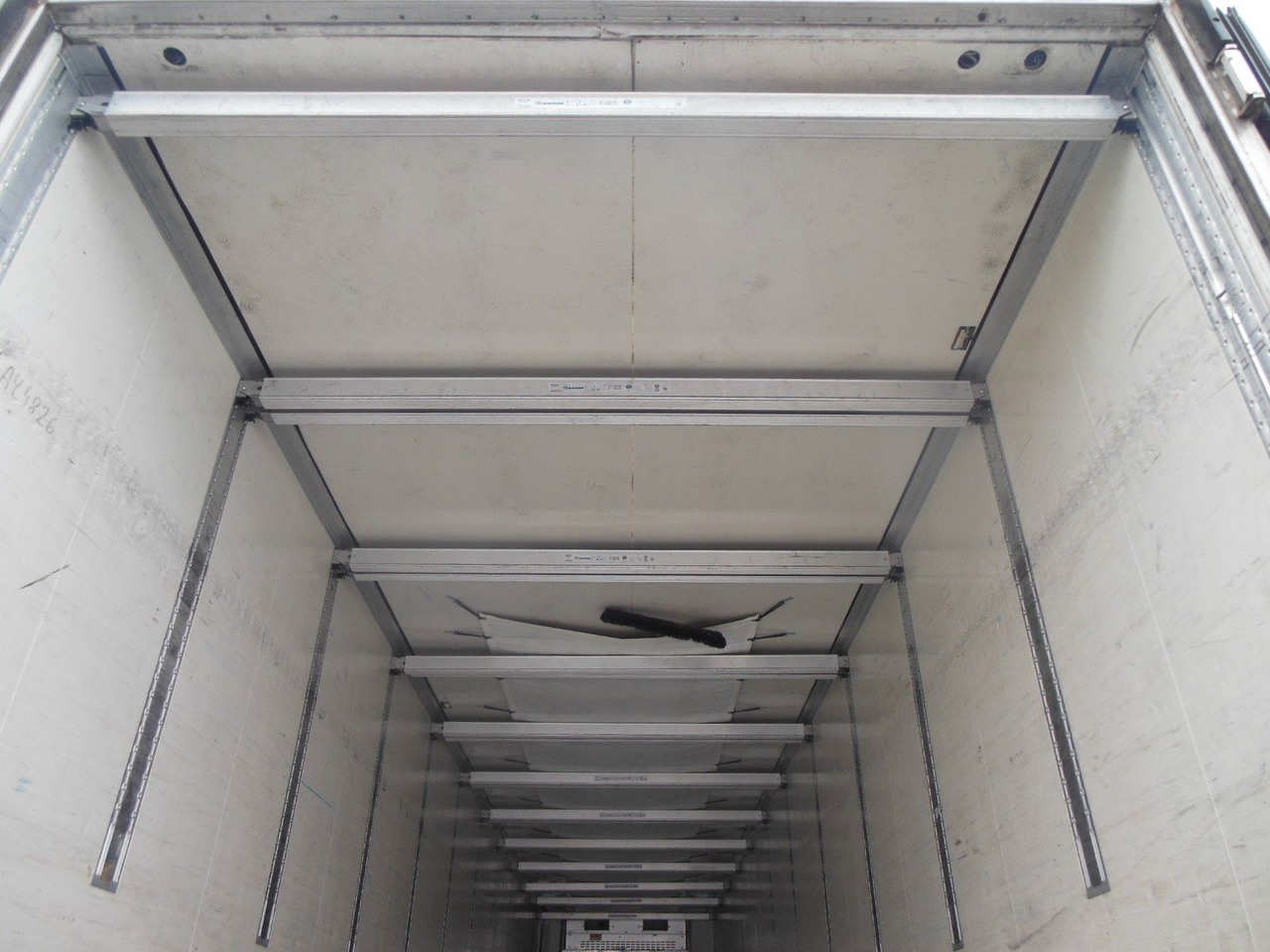 Semirremolque caja cerrada Krone SD, COOL LINER, DOPPELSTOCK, CARRIER VECTOR 1350: foto 15 Semirremolque caja cerrada Krone SD, COOL LINER, DOPPELSTOCK, CARRIER VECTOR 1350: foto 15