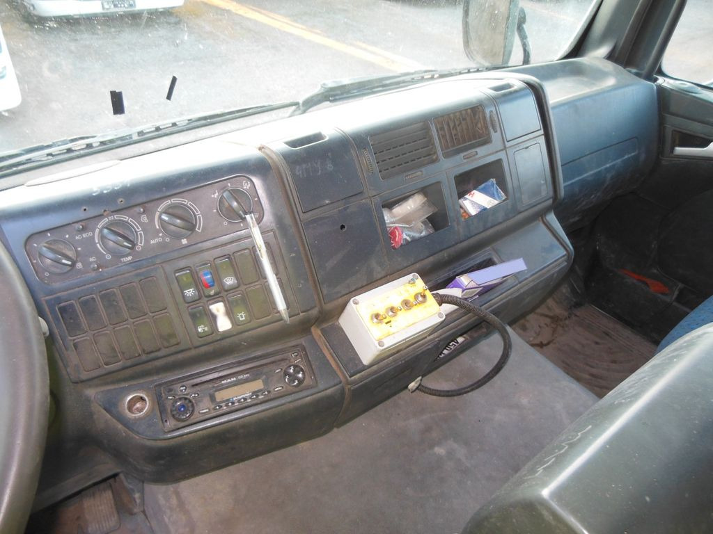 Leasing de MAN TGA 35.410, 8X4, MIX + PUMPE 24M  MAN TGA 35.410, 8X4, MIX + PUMPE 24M: foto 28