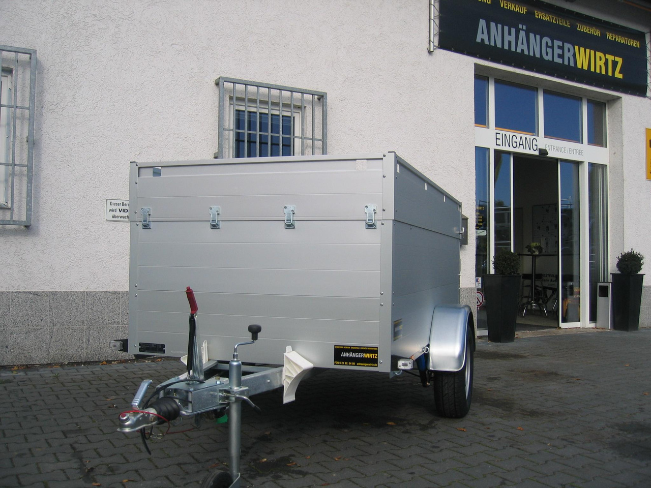 ALUBOXX Deckelanhänger GTB 1200 VT1 251x126x83cm (S) 1160kg Januar Aktion - Remolque de coche: foto 2 ALUBOXX Deckelanhänger GTB 1200 VT1 251x126x83cm (S) 1160kg Januar Aktion - Remolque de coche: foto 2