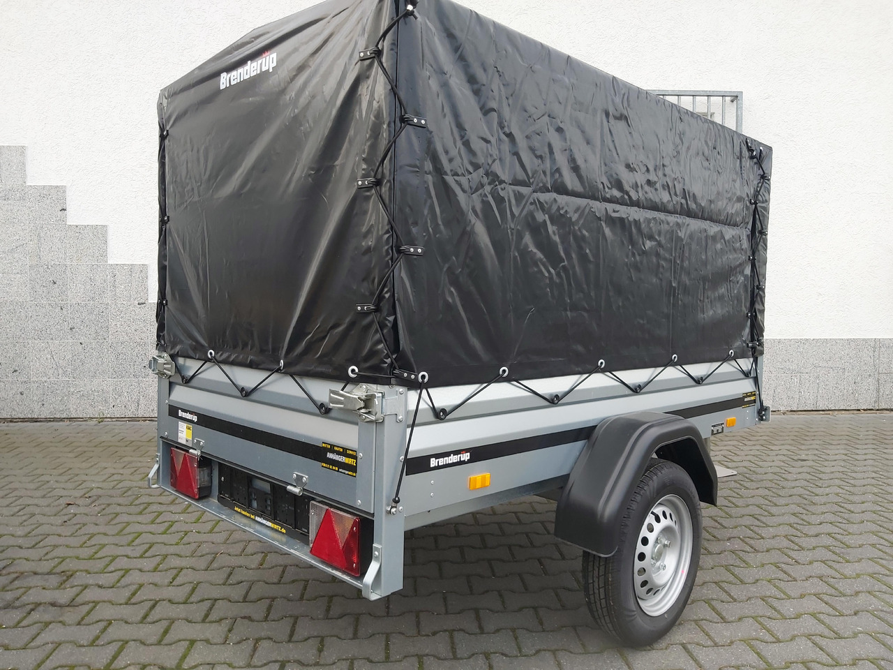 Brenderup 1205 S UB 750 Klappdeichsel Anhänger Hochplane 117cm blackline 750kg - Remolque de coche: foto 4 Brenderup 1205 S UB 750 Klappdeichsel Anhänger Hochplane 117cm blackline 750kg - Remolque de coche: foto 4