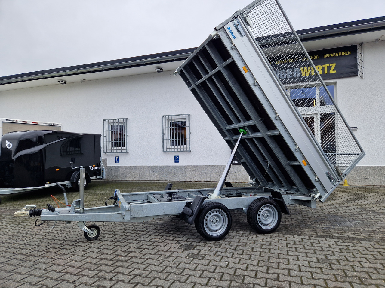 Remolque volquete Hapert COBALT HM-2 305x180x30cm Elektro & Laubgitter 2700kg: foto 14 Remolque volquete Hapert COBALT HM-2 305x180x30cm Elektro & Laubgitter 2700kg: foto 14