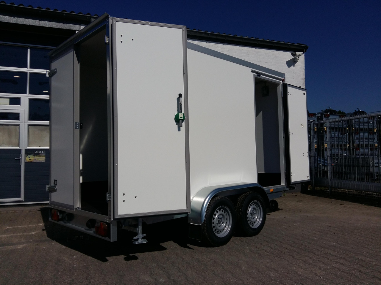 Kühlanhänger AZKF 2735/155 343x154x200cm +Seitentür Kälteanlage 4 Iso 60 Frioliner Aktion - Remolque frigorífico: foto 5 Kühlanhänger AZKF 2735/155 343x154x200cm +Seitentür Kälteanlage 4 Iso 60 Frioliner Aktion - Remolque frigorífico: foto 5