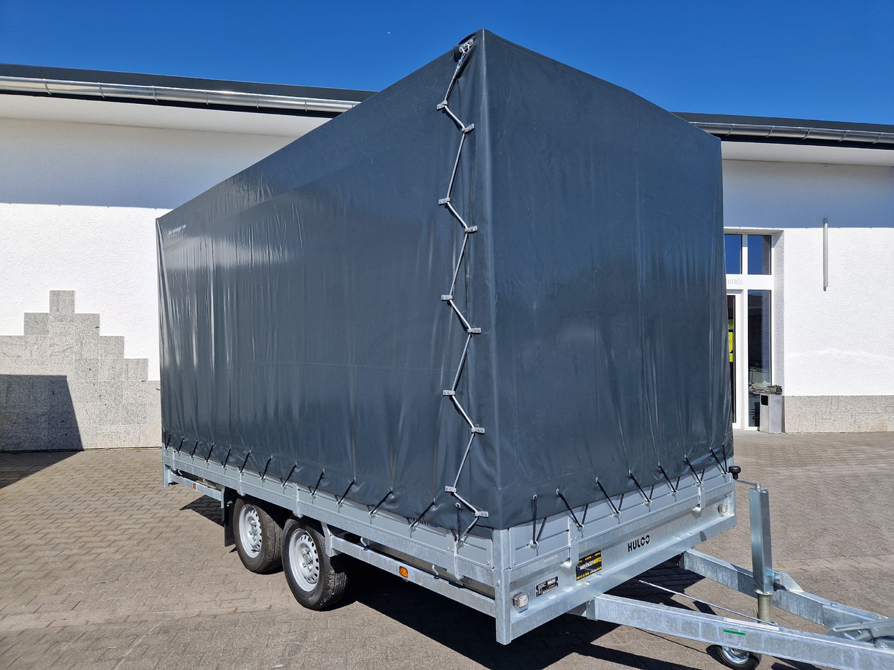 MEDAX - 2 2600 405x203x210cm Hochplane grau (XL) 2600kg - Remolque con toldo: foto 2 MEDAX - 2 2600 405x203x210cm Hochplane grau (XL) 2600kg - Remolque con toldo: foto 2