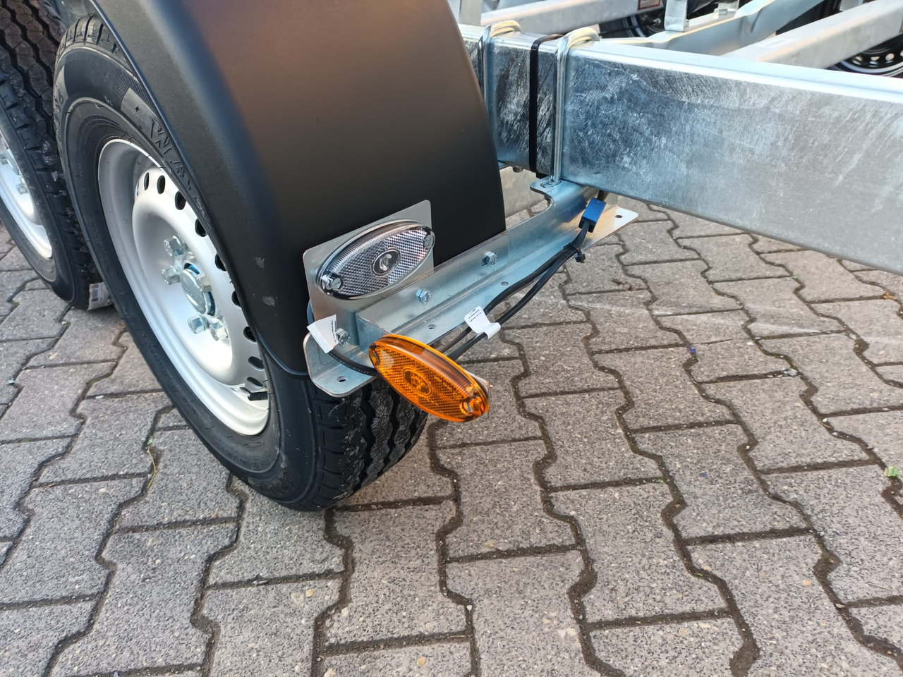 Martz Bootstrailer Yacht 3500/3 Gurtwinde Rollen Tridem 3500kg - Remolque para barco: foto 4 Martz Bootstrailer Yacht 3500/3 Gurtwinde Rollen Tridem 3500kg - Remolque para barco: foto 4