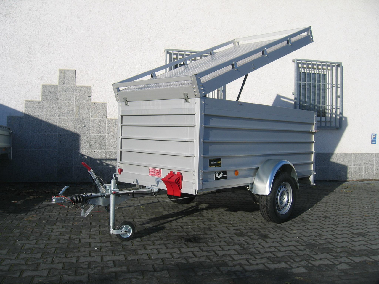 PKW Anhänger Koch Aluline 4.13 Deckel 250x125x95cm (S) 1300kg 100 km/H Aktion 2022 - Remolque caja cerrada: foto 1 PKW Anhänger Koch Aluline 4.13 Deckel 250x125x95cm (S) 1300kg 100 km/H Aktion 2022 - Remolque caja cerrada: foto 1