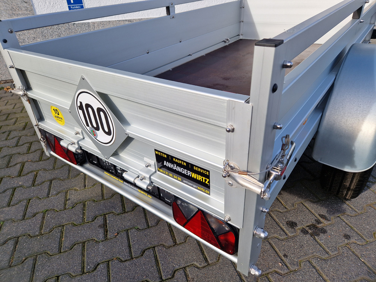 PKW Anhänger Koch Aluline B1000 205x105x40cm (XS) 1000kg 100 km/H Januar Aktion - Remolque de coche: foto 3 PKW Anhänger Koch Aluline B1000 205x105x40cm (XS) 1000kg 100 km/H Januar Aktion - Remolque de coche: foto 3