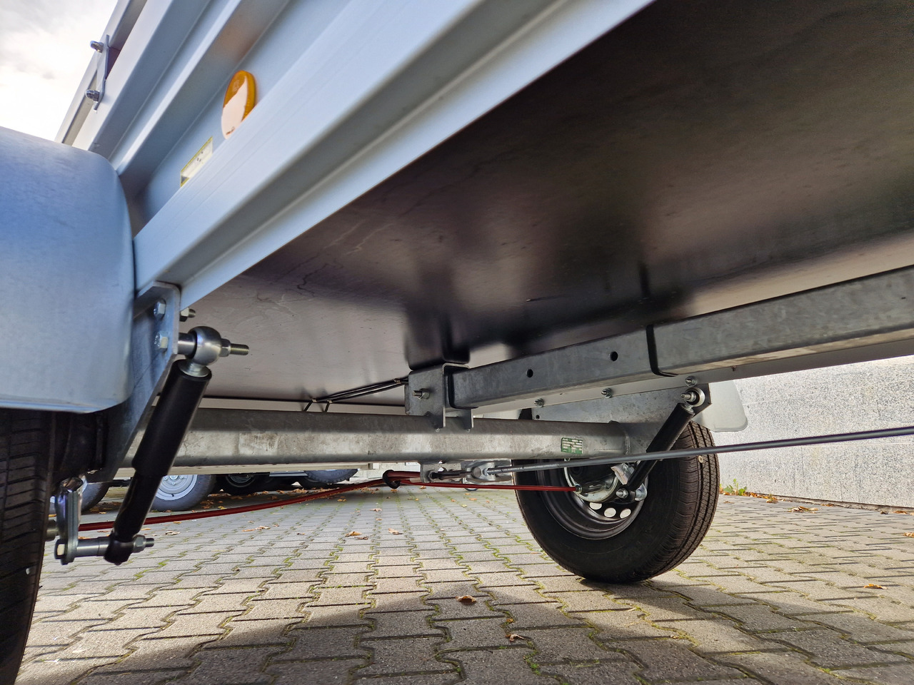 PKW Anhänger Koch Aluline B1000 205x105x40cm (XS) 1000kg 100 km/H Januar Aktion - Remolque de coche: foto 4 PKW Anhänger Koch Aluline B1000 205x105x40cm (XS) 1000kg 100 km/H Januar Aktion - Remolque de coche: foto 4