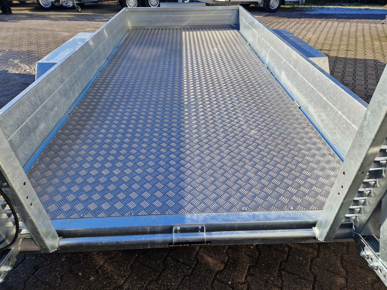 Leasing de Saris Magnum MAXX 3500 406x182x30cm force one Rampen Schaufelablage 100km/H 3500kg Januar Aktion Saris Magnum MAXX 3500 406x182x30cm force one Rampen Schaufelablage 100km/H 3500kg Januar Aktion: foto 9 Leasing de Saris Magnum MAXX 3500 406x182x30cm force one Rampen Schaufelablage 100km/H 3500kg Januar Aktion Saris Magnum MAXX 3500 406x182x30cm force one Rampen Schaufelablage 100km/H 3500kg Januar Aktion: foto 9