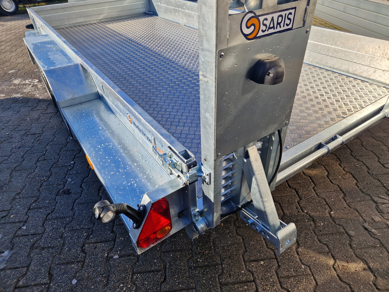 Leasing de Saris Magnum MAXX 3500 406x182x30cm force one Rampen Schaufelablage 100km/H 3500kg Januar Aktion Saris Magnum MAXX 3500 406x182x30cm force one Rampen Schaufelablage 100km/H 3500kg Januar Aktion: foto 8 Leasing de Saris Magnum MAXX 3500 406x182x30cm force one Rampen Schaufelablage 100km/H 3500kg Januar Aktion Saris Magnum MAXX 3500 406x182x30cm force one Rampen Schaufelablage 100km/H 3500kg Januar Aktion: foto 8