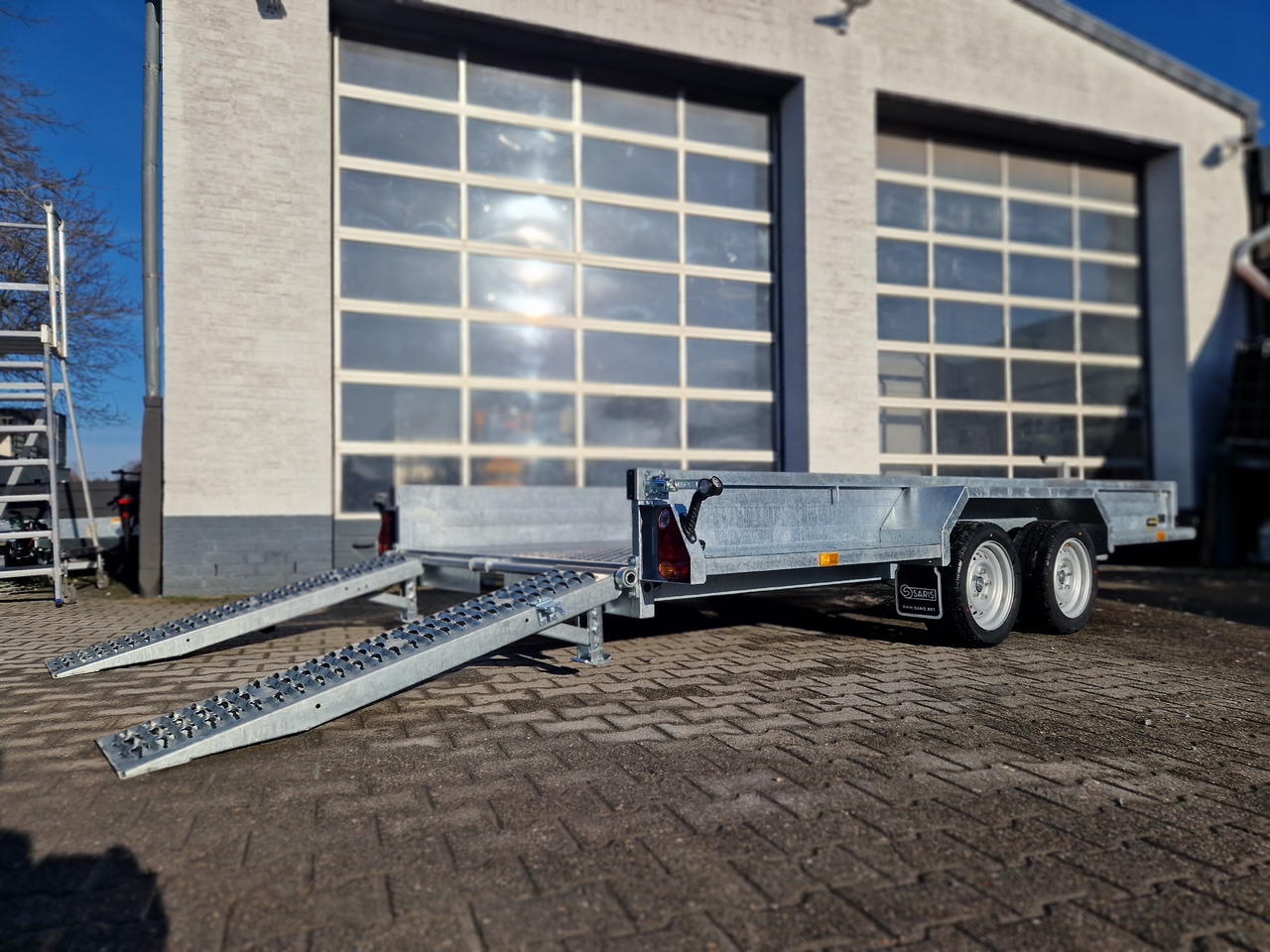 Leasing de Saris Magnum MAXX 3500 406x182x30cm force one Rampen Schaufelablage 100km/H 3500kg Januar Aktion Saris Magnum MAXX 3500 406x182x30cm force one Rampen Schaufelablage 100km/H 3500kg Januar Aktion: foto 13 Leasing de Saris Magnum MAXX 3500 406x182x30cm force one Rampen Schaufelablage 100km/H 3500kg Januar Aktion Saris Magnum MAXX 3500 406x182x30cm force one Rampen Schaufelablage 100km/H 3500kg Januar Aktion: foto 13