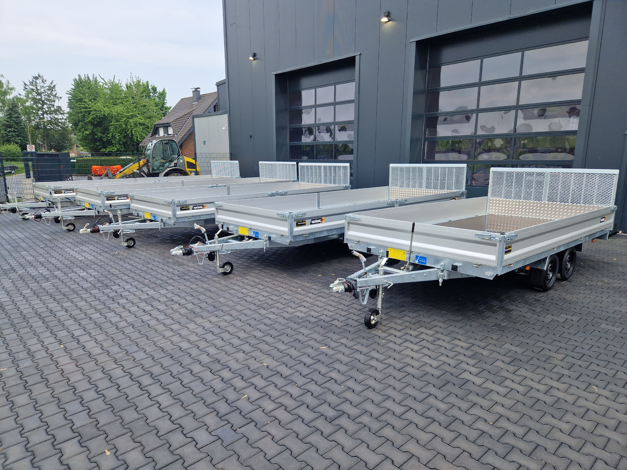 Variant Maschinentransporter 3542 UX Maxi Load Tandem Parabelfeder LED Felgen black 3500kg - Remolque porta maquinaria: foto 3 Variant Maschinentransporter 3542 UX Maxi Load Tandem Parabelfeder LED Felgen black 3500kg - Remolque porta maquinaria: foto 3