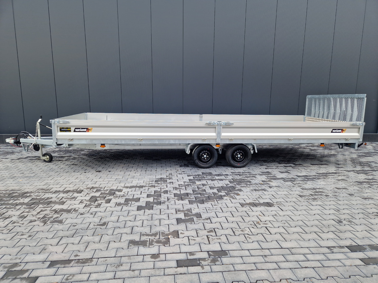 Variant Maschinentransporter 3562 UX Maxi Load 620x210x30cm LED Felgen black 3500kg 2025 - Remolque porta maquinaria: foto 2 Variant Maschinentransporter 3562 UX Maxi Load 620x210x30cm LED Felgen black 3500kg 2025 - Remolque porta maquinaria: foto 2