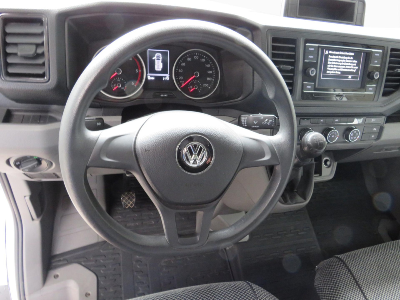 VOLKSWAGEN Crafter 35 L3H3 Kasten Euro6 Klima ZV - Furgón: foto 2 VOLKSWAGEN Crafter 35 L3H3 Kasten Euro6 Klima ZV - Furgón: foto 2