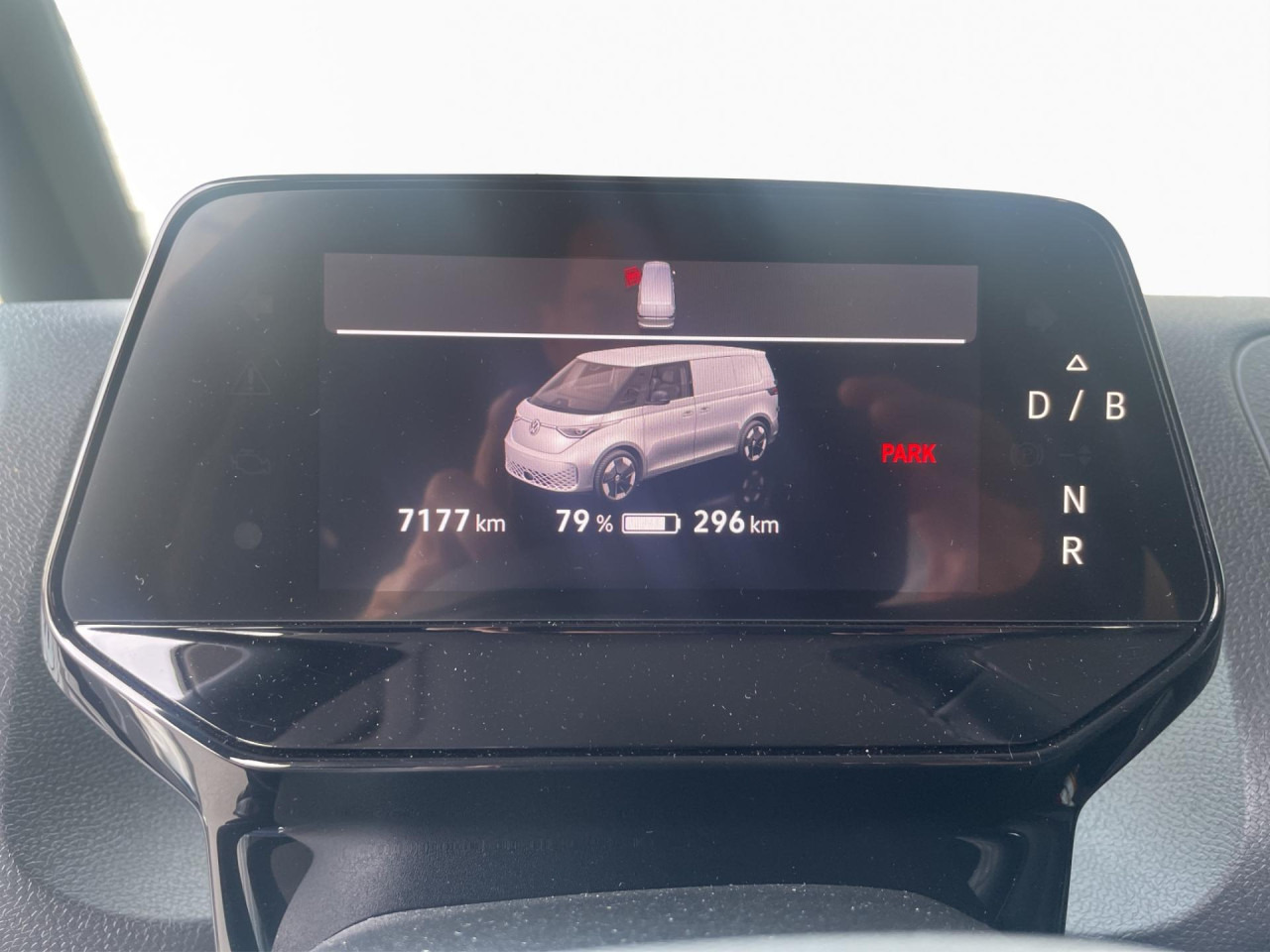 VOLKSWAGEN ID.Buzz Cargo 150 kW Klima AHK Navi - Furgoneta pequeña, Furgoneta eléctrica: foto 3 VOLKSWAGEN ID.Buzz Cargo 150 kW Klima AHK Navi - Furgoneta pequeña, Furgoneta eléctrica: foto 3