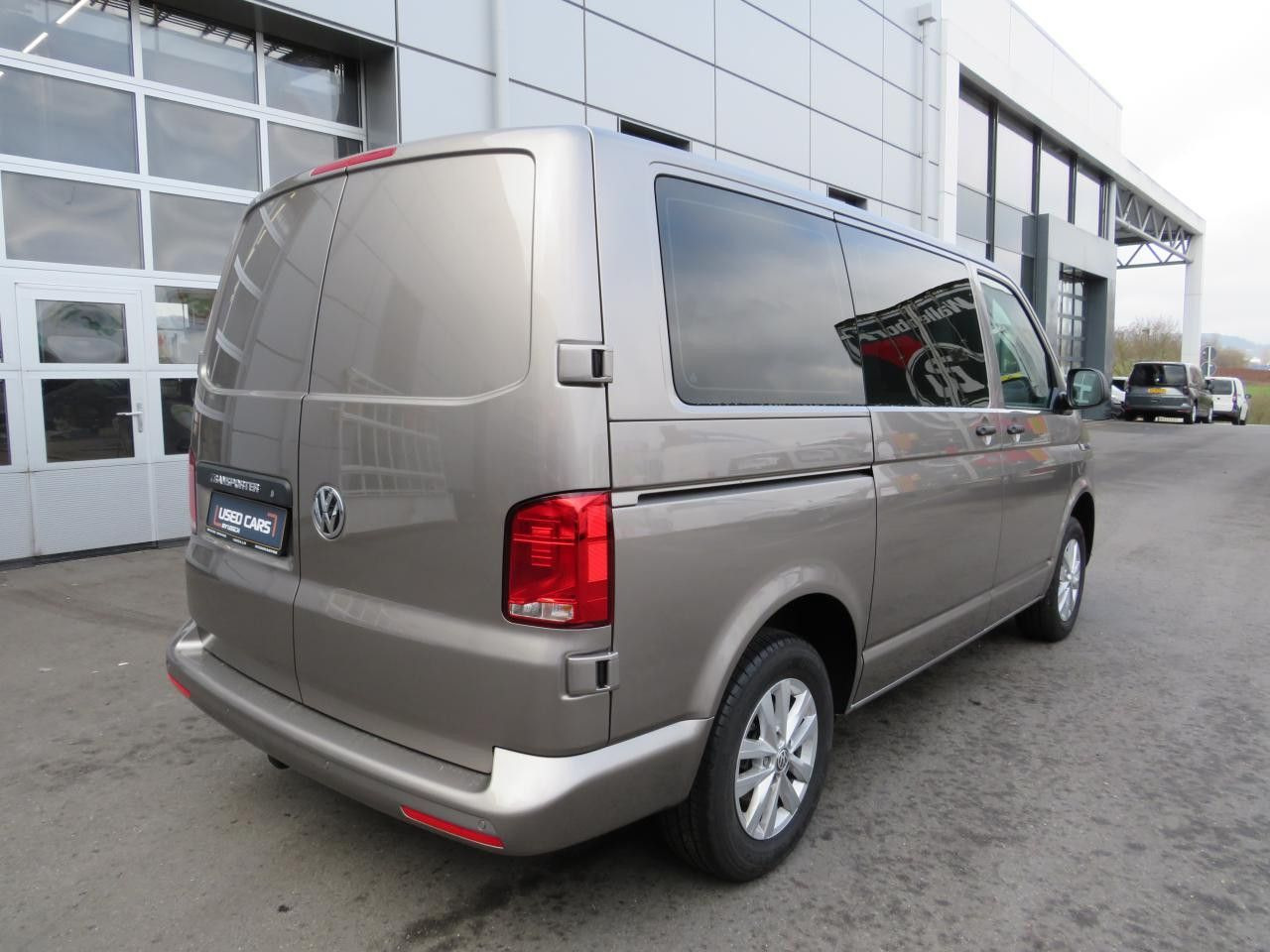 Volkswagen T6.1 Transporter 2.0 TDI Kasten Trendline Euro6 - Furgoneta pequeña: foto 5 Volkswagen T6.1 Transporter 2.0 TDI Kasten Trendline Euro6 - Furgoneta pequeña: foto 5