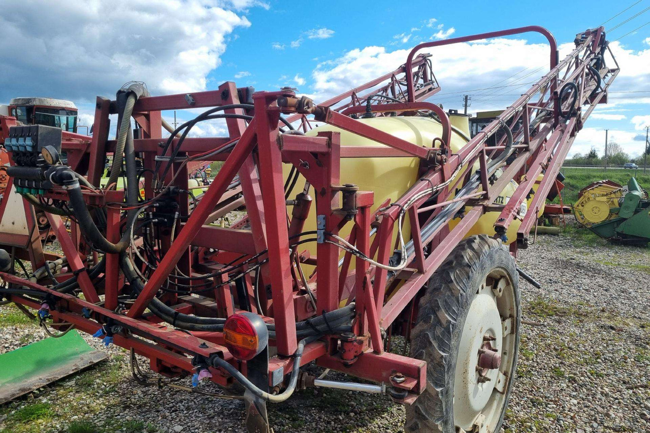 Hardi Commander 2600 - Pulverizador arrastrado: foto 5 Hardi Commander 2600 - Pulverizador arrastrado: foto 5
