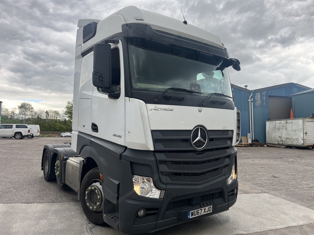 Mercedes Actros 2545 6x2 Tractor Unit - Cabeza tractora: foto 2 Mercedes Actros 2545 6x2 Tractor Unit - Cabeza tractora: foto 2