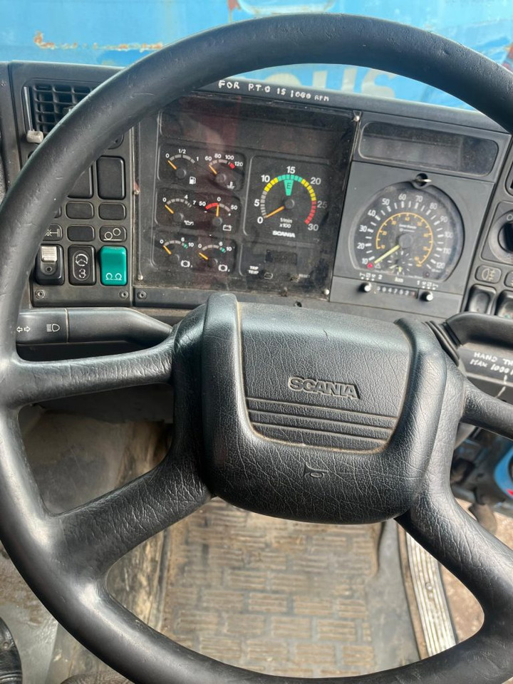 Camión volquete Scania 94D 260 6x2 Rigid: foto 10 Camión volquete Scania 94D 260 6x2 Rigid: foto 10