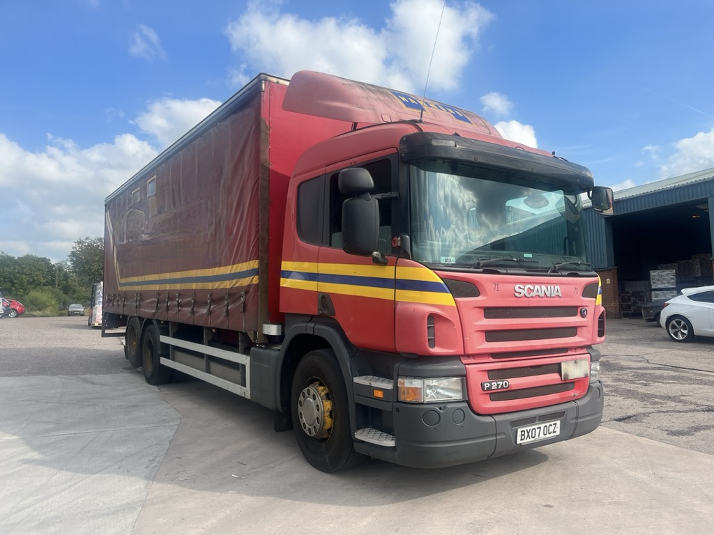 Scania P270 6x2 Curtain side. - Camión lona: foto 2 Scania P270 6x2 Curtain side. - Camión lona: foto 2