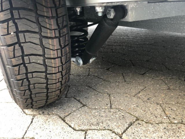 Cheval Liberte Debon Roadster 500 Alu + Türe 2000 kg, 100 km/h, 320x167x200cm - Remolque caja cerrada: foto 3 Cheval Liberte Debon Roadster 500 Alu + Türe 2000 kg, 100 km/h, 320x167x200cm - Remolque caja cerrada: foto 3