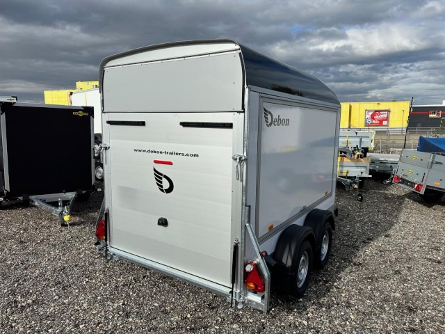 Cheval Liberte Debon Roadster 500 Sandwich Verkaufsklappe 2600 kg, 100 km/h, 320x167x200cm - Remolque caja cerrada: foto 5 Cheval Liberte Debon Roadster 500 Sandwich Verkaufsklappe 2600 kg, 100 km/h, 320x167x200cm - Remolque caja cerrada: foto 5