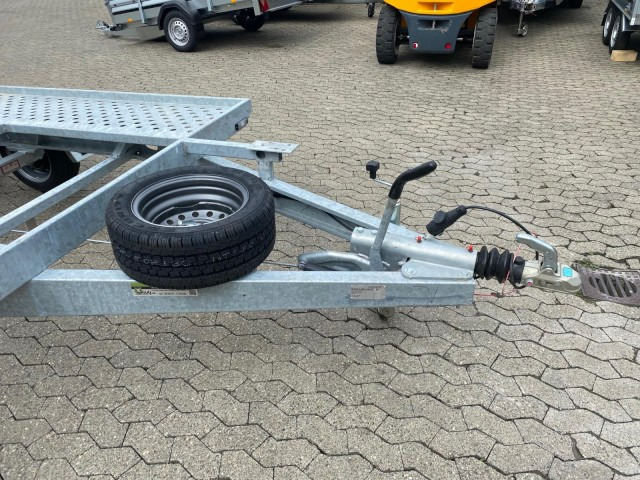 Gala BGG Taurus 5035SL 5050 x 2050 mm, 3,5 to. ZG, 2-Achs - Remolque portavehículos: foto 2 Gala BGG Taurus 5035SL 5050 x 2050 mm, 3,5 to. ZG, 2-Achs - Remolque portavehículos: foto 2