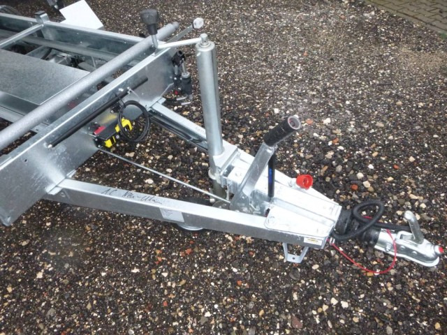 Humbaur 3-Seitenkipper HTK 3000.31 Alu, mit Laubgitteraufsatz, 3140 x 1750 x 350 mm, 3,0 to. - Remolque volquete: foto 5 Humbaur 3-Seitenkipper HTK 3000.31 Alu, mit Laubgitteraufsatz, 3140 x 1750 x 350 mm, 3,0 to. - Remolque volquete: foto 5