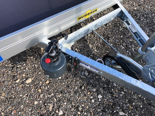 Humbaur Absenkanhänger HKT 153117 S, 3100 x 1765 x 150 mm, 1,5 to. - Remolque de coche: foto 3 Humbaur Absenkanhänger HKT 153117 S, 3100 x 1765 x 150 mm, 1,5 to. - Remolque de coche: foto 3