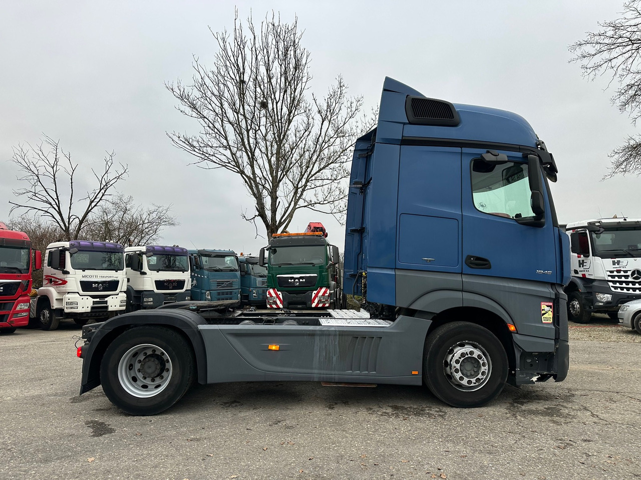 MERCEDES-BENZ Actros 18.45 4x2 - Cabeza tractora: foto 3 MERCEDES-BENZ Actros 18.45 4x2 - Cabeza tractora: foto 3